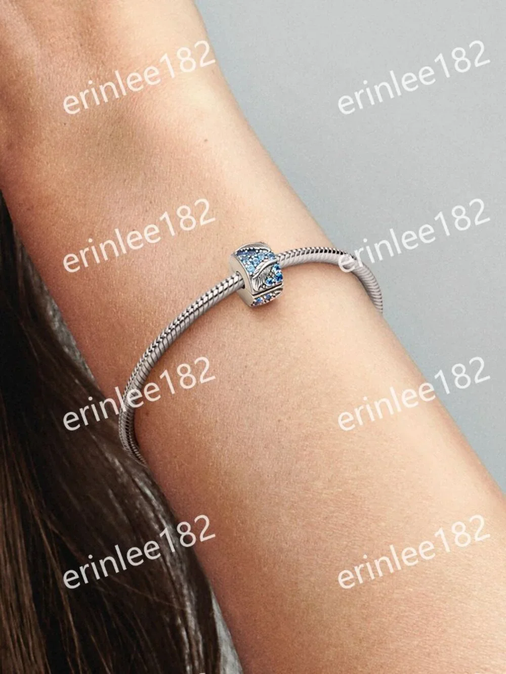 Pandora Curved Feather & Pavé Clip Charm